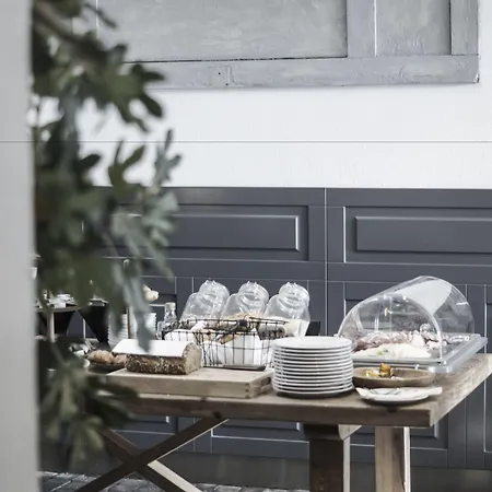 Bella Italia فندق 3*